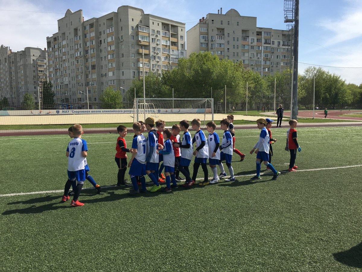 На стадионе «Волга» прошел турнир по мини-футболу, посвященный Дню Победы