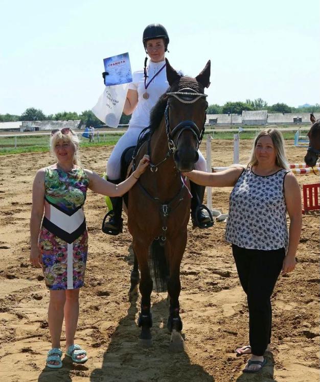 Состоялся чемпионат города Саратова по конному спорту 