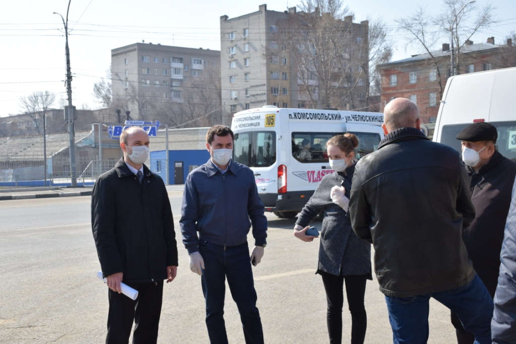 Коронавирус. Представители администрации Саратова и городской Думы проинспектировали работу общественного транспорта