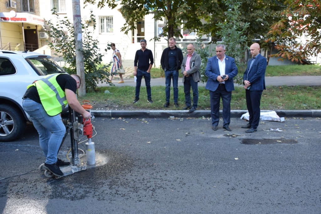 Общественники приняли участие в приемке ремонта ул. Чапаева