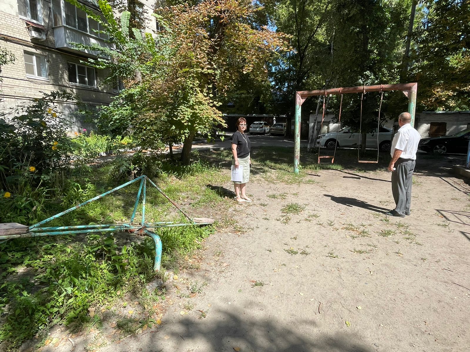 Во Фрунзенском районе проведен мониторинг состояния детских площадок