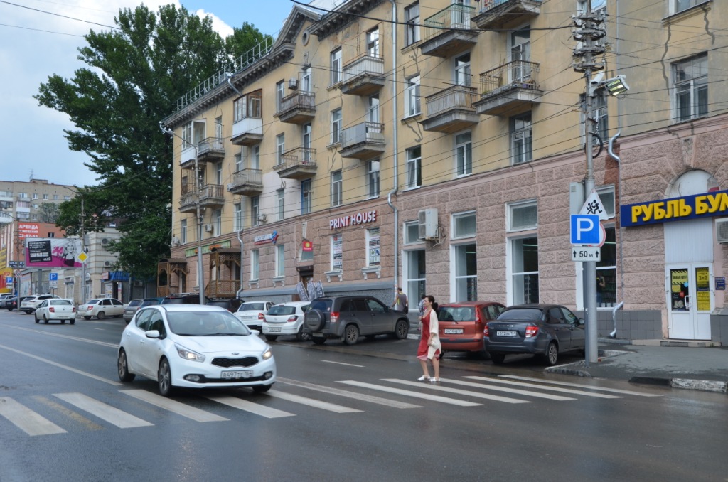 Для обеспечения безопасности дорожного движения в Саратове установят светофоры на 17 участках городских дорог