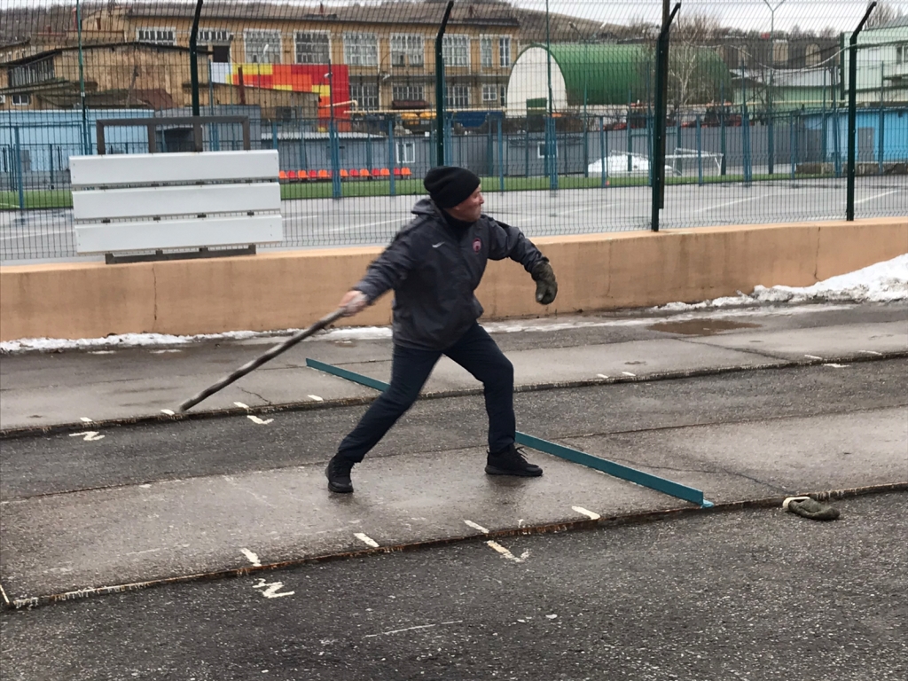 Стартовало открытое зимнее первенство Саратова по городошному спорту