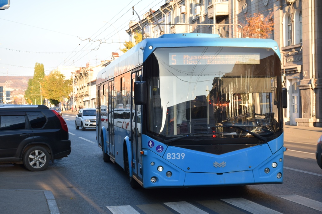 Прибывшие из столицы троллейбусы начали выходить на городские маршруты