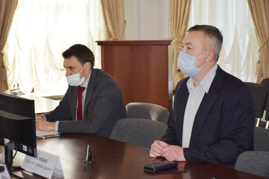 Михаил Исаев провел совещание с членами Градозащитного совета