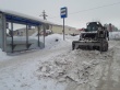 В Волжском районе продолжаются работы по очистке территории от снега и наледи