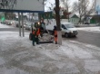 Продолжаются работы по очистке от наледи тротуаров и пешеходных зон