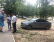 В Кировском районе выявили факты размещения транспортных средств на зеленой зоне