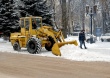Продолжаются работы по уборке снега и наледи в Волжском районе