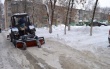 В Заводском районе продолжается уборка снега с улиц и устранение наледи с крыш
