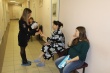 Сотрудники Госавтоинспекции Саратова провели профилактические беседы в родильном доме