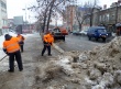 Улицы и дворы Кировского района очищают более 1000 рабочих