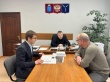 Андрей Марусов встретился с представителем подрядной организации, осуществляющей уборку скверов на территории Заводского района