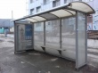 В Саратове продолжают уборку остановок общественного транспорта