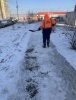 Специализированным предприятием продолжаются работы по уборке снега и обработке противогололедными материалами территории Кировского района
