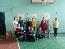 В школе №103 Ленинского района прошел «Конкурс Снеговиков»