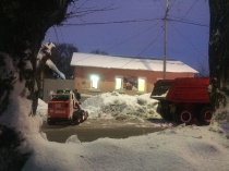 В Волжском районе работы по очистке территории от снега и наледи ведутся в круглосуточном режиме