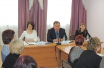 Валерий Сараев провел встречу с руководителями городских библиотек