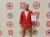 Саратовский спортсмен завоевал бронзовую медаль на Всероссийских соревнованиях по самбо