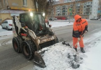 Днем город чистили от снега свыше 800 единиц техники и порядка 6 тысяч рабочих