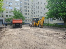 Во Фрунзенском районе состоялся мониторинг мероприятий по ремонту дворовых территорий