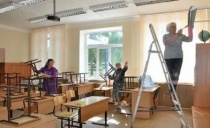 В Саратове заключено 30% контрактов на ремонтные работы в школах