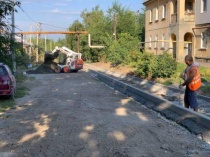 В р.п. Соколовый продолжается ремонт тротуаров