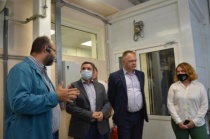 Алексей Никитин и Олег Савенков посетили АО «Биоамид» и IT-компанию ООО «РэйнбовСофт»