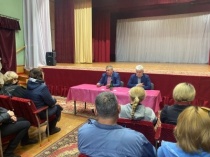 Андрей Шеметов провел встречу с жителями пос. Дубки