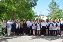 В школе № 52 состоялось торжественное открытие памятной мемориальной доски Руслану Мамедову