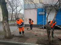 Продолжаются работы по благоустройству