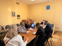 Заместитель главы администрации Заводского района по экономике Артур Арзуманян провел рабочее совещание