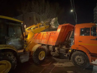 В городе продолжаются плановые работы по уборке снега и наледи В городе продолжаются плановые работы по уборке снега и наледи