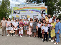 В сквере Дружбы народов чествовали лучшие семьи Заводского района В сквере Дружбы народов чествовали лучшие семьи Заводского района