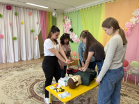 Для сотрудников детских садов провели семинар - тренинг по оказанию первой помощи 