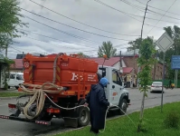 Продолжаются работы по благоустройству