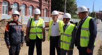 Продолжается реконструкция ключевой тепломагистрали на улице Чернышевского