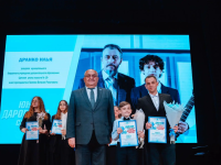 Игорь Молчанов приветствовал лауреатов премии «Юные дарования Саратова»