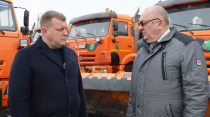 Игорь Молчанов проверил подготовку службы благоустройства Кировского района к весне Игорь Молчанов проверил подготовку службы благоустройства Кировского района к весне