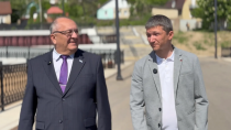 Игорь Молчанов: «Продолжается подготовка городских пляжей к летнему сезону»