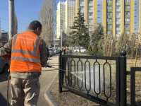  В районах города ведутся работы по содержанию зеленых зон