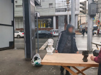 Продолжаются мероприятия по пресечению фактов незаконной уличной торговли на территории Октябрьского района Продолжаются мероприятия по пресечению фактов незаконной уличной торговли на территории Октябрьского района