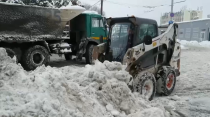 За сутки с улиц города вывезено более 18 тысяч кубических метров снега