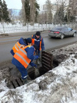 Специалисты МУП «Водосток» ведут работы по очистке ливневых сетей