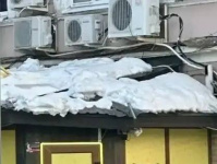 Продолжается контроль за своевременной очисткой кровель правообладателями нежилых зданий