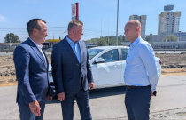 На дублере Вольского тракта ведется ремонт дорожного покрытия 