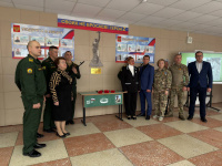 Церемония открытия парты Героя