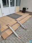 По фактам ненадлежащего состояния входных групп зданий приняты административные меры