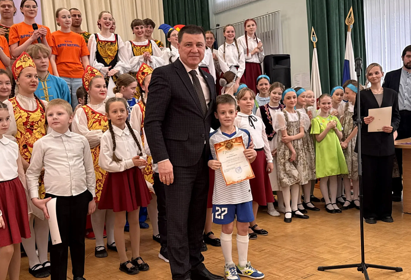 Во Фрунзенском районе состоялся 30-й районный фестиваль подростковых клубов Фрунзенского района