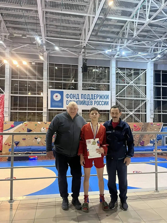 Саратовский самбист отобрался на Первенство России